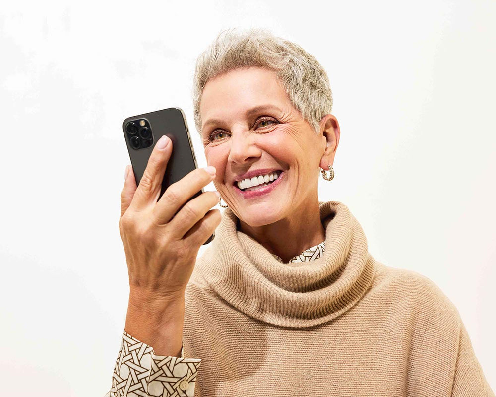 Model Using Mobile Phone for Virtual Try-On