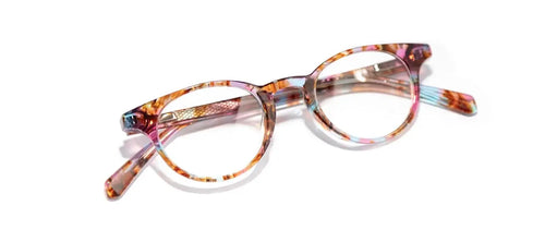 tortoise shell glasses on a white background