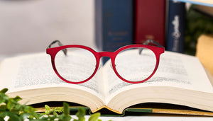 5 Signs You Need Reading Glasses & What to do Next