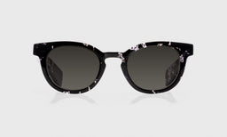 Total Wit - Front - Polarized Grey