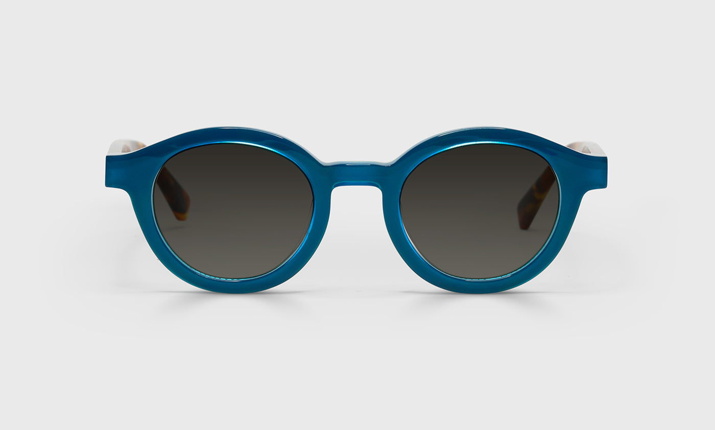 TV Party - Front - Polarized Grey