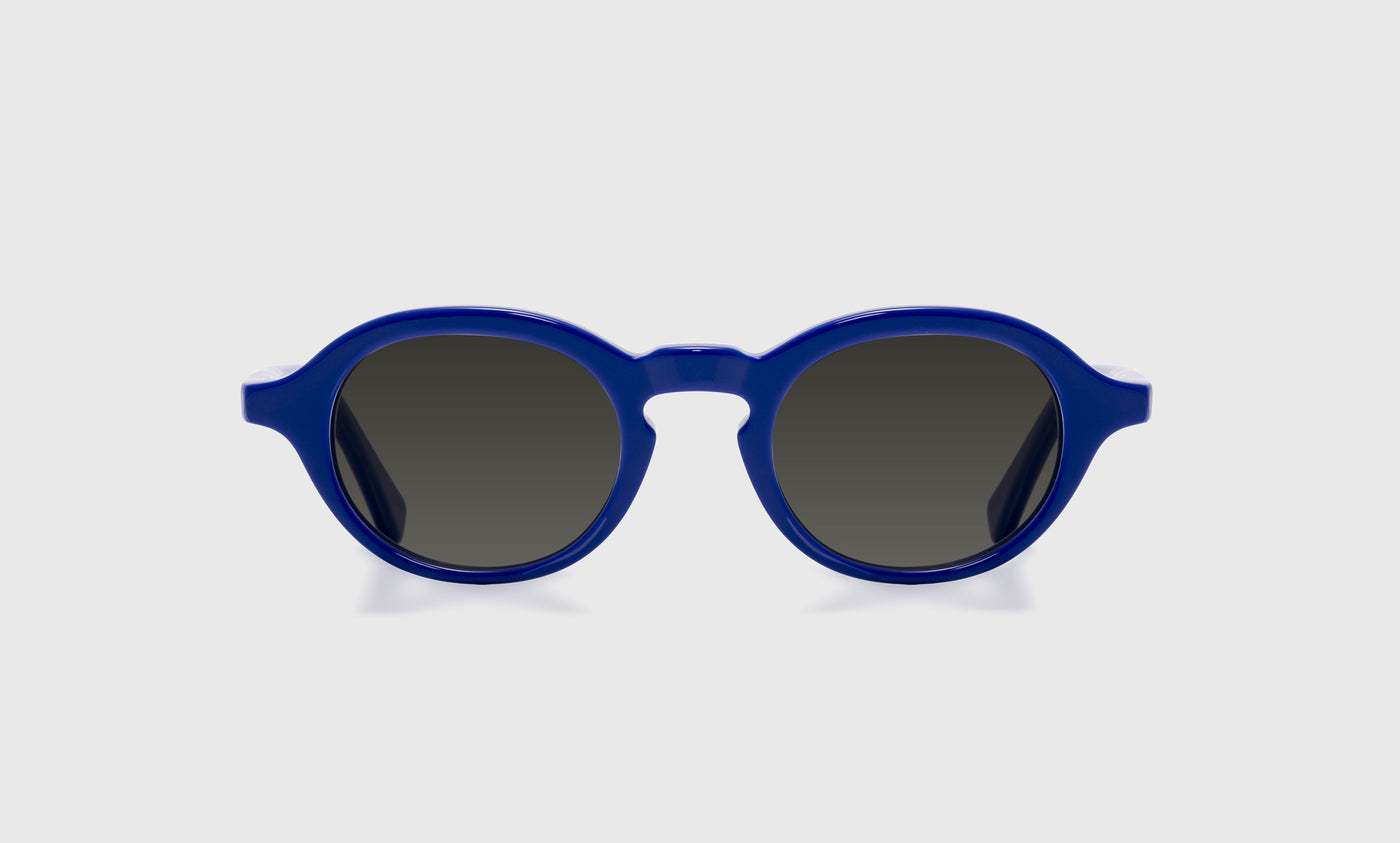 Well Well Well - Front - Polarized Grey