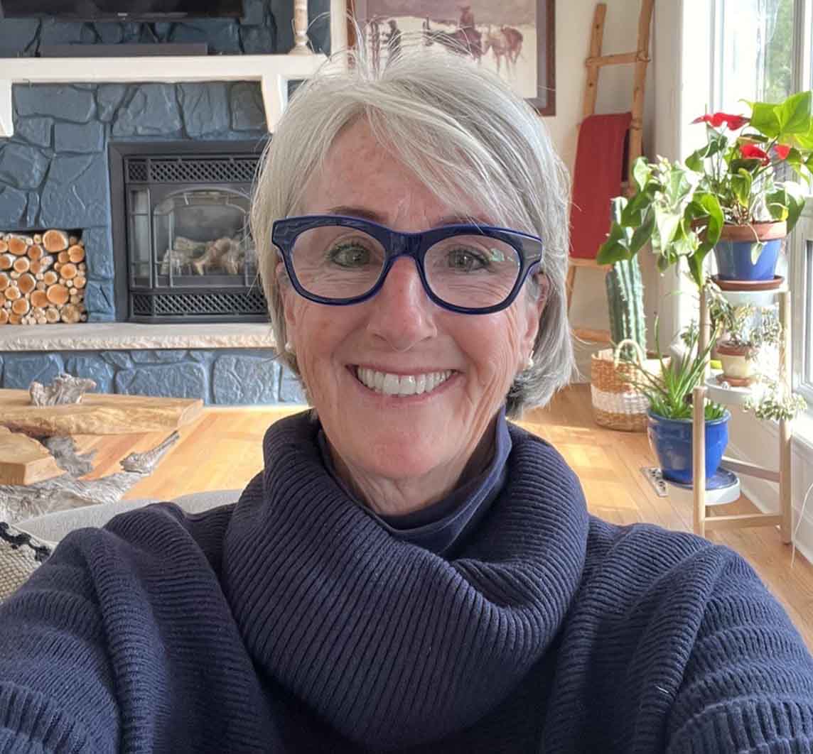 Customer Wearing Bumfuzzle in Blue